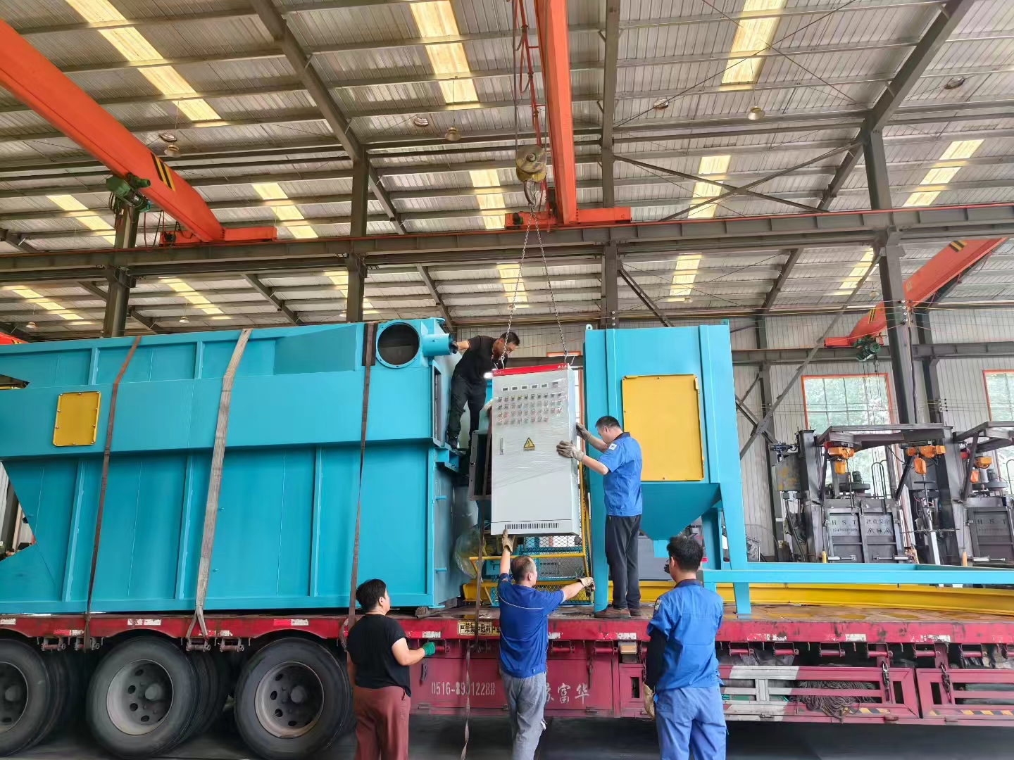 汽車大梁生銹_汽車大梁除銹機_大梁除銹汽車機械設(shè)備