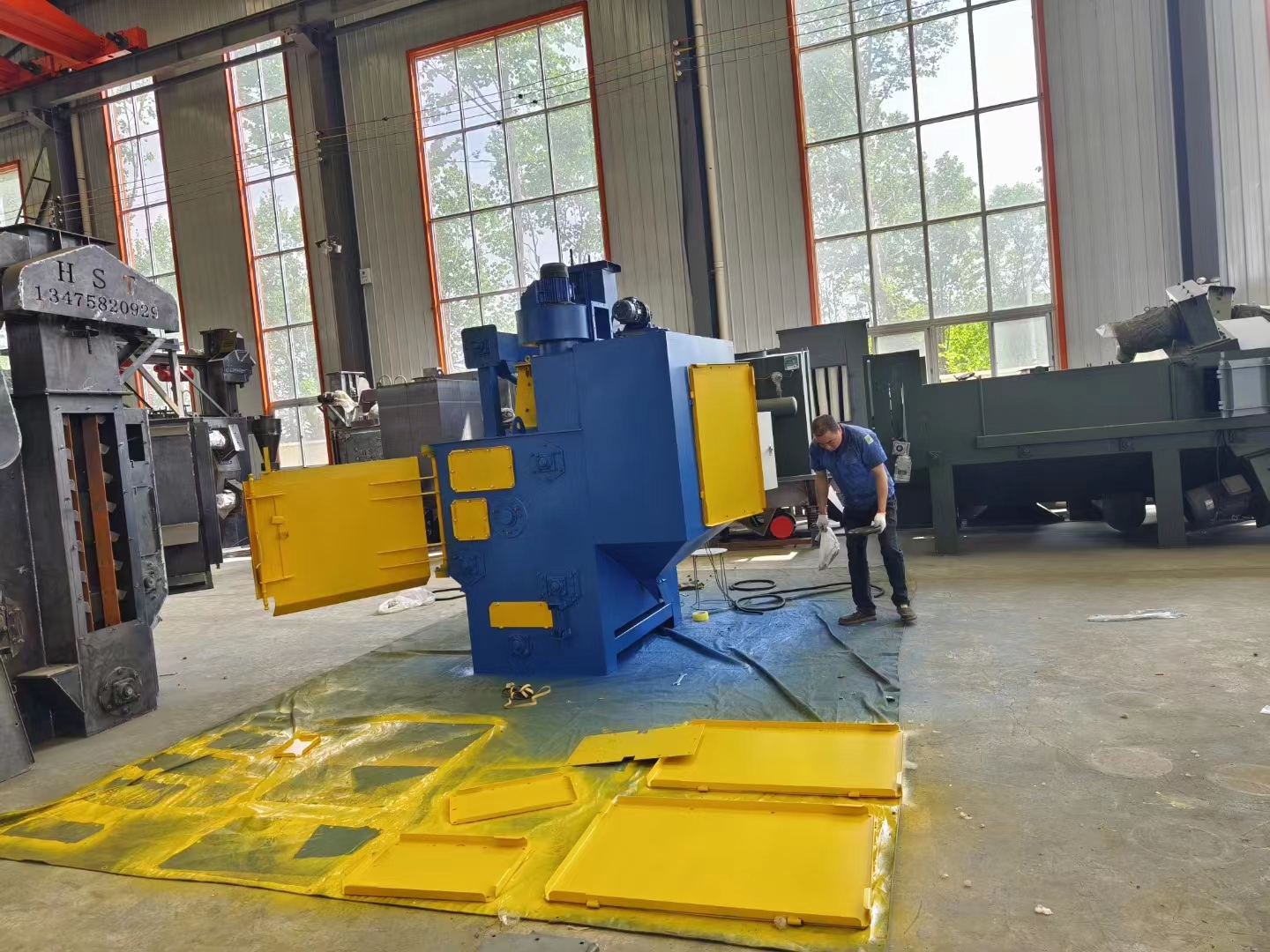 立式打砂機_大型砂機設(shè)備視頻_貨架打砂機