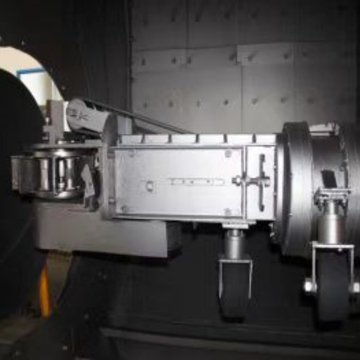 鋁材拋丸清理機(jī)_清理鋁材拋丸機(jī)圖片_清理鋁材拋丸機(jī)器