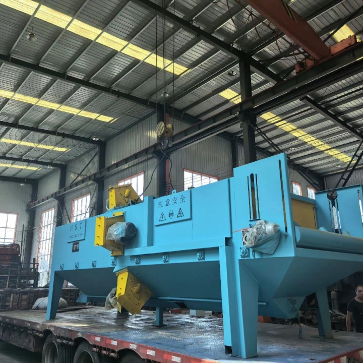 清砂機價格_清砂機是什么樣子的_連續(xù)打砂清理機